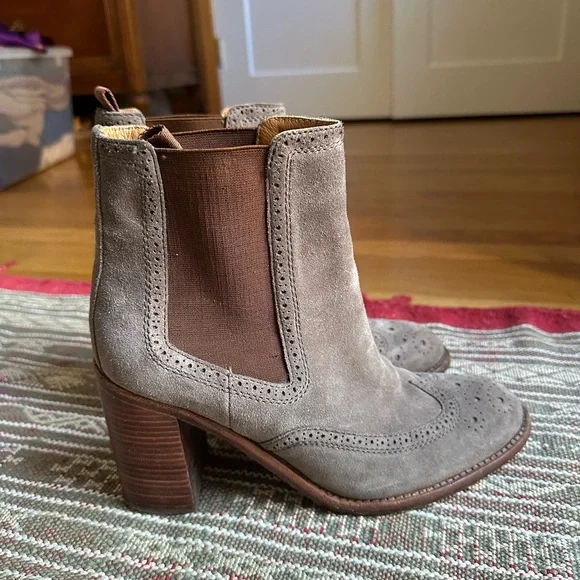 See By Chloe Gray and Brown Ankle Boots 39 8.5 - Picture 2 of 4